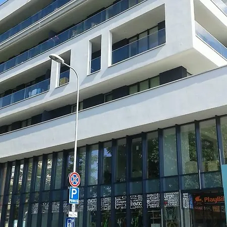 Raisa Penthouse Holidays Апартаменти *